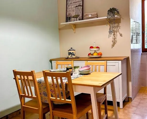 Casa La Quercia بيت للعطل